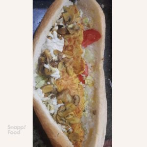 ساندویچ ویژه فیله مرغ با قارچ و پنیر